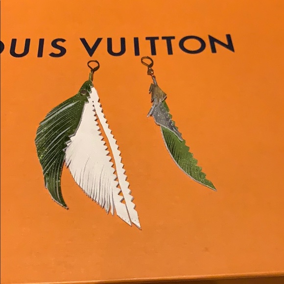 Boho chic Native handmade leather earrings - Picture 1 of 3